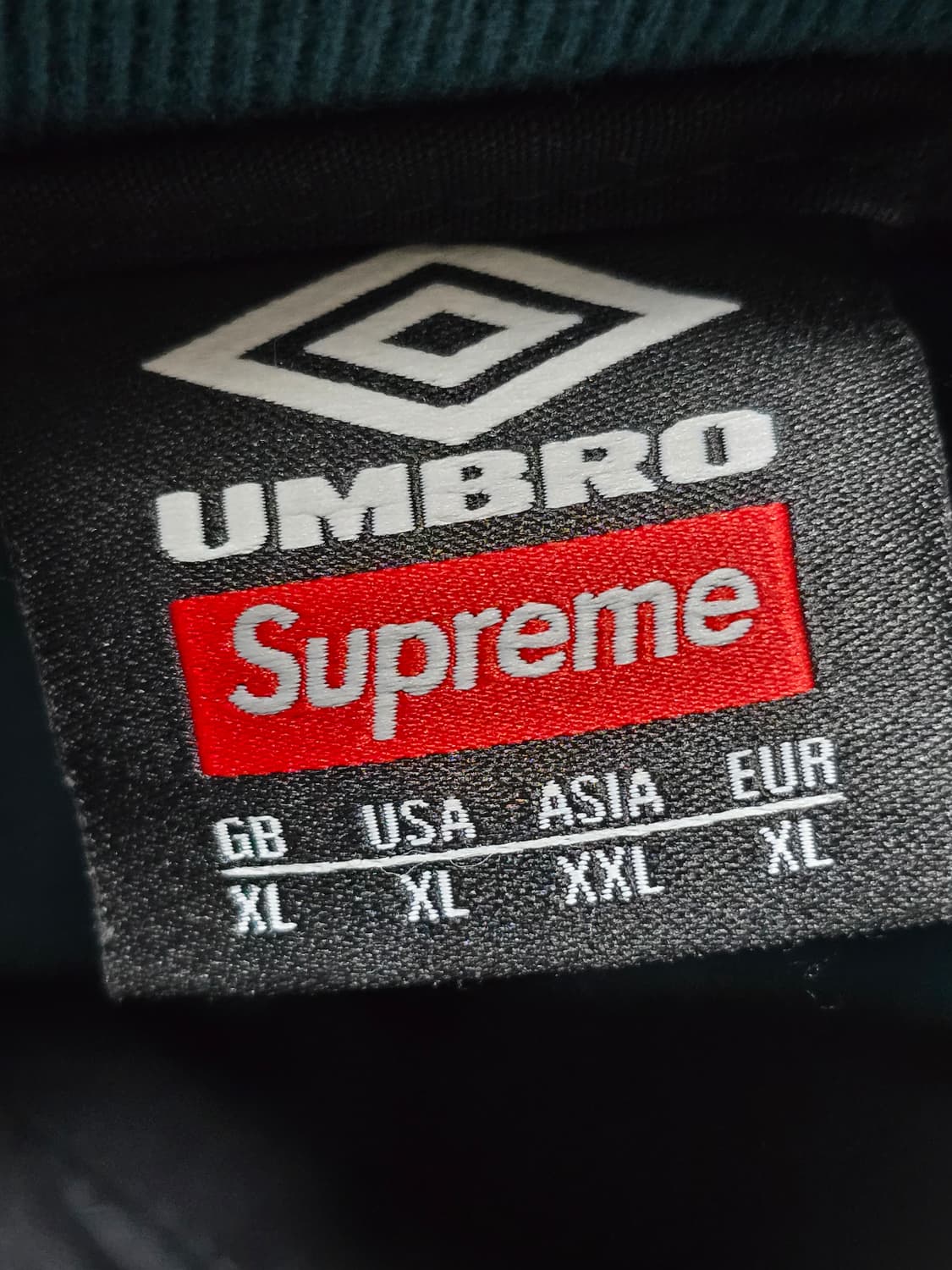 슈프림 엄브로 코튼 립스탑 트랙 자켓 블랙 23FW 상품이미지3