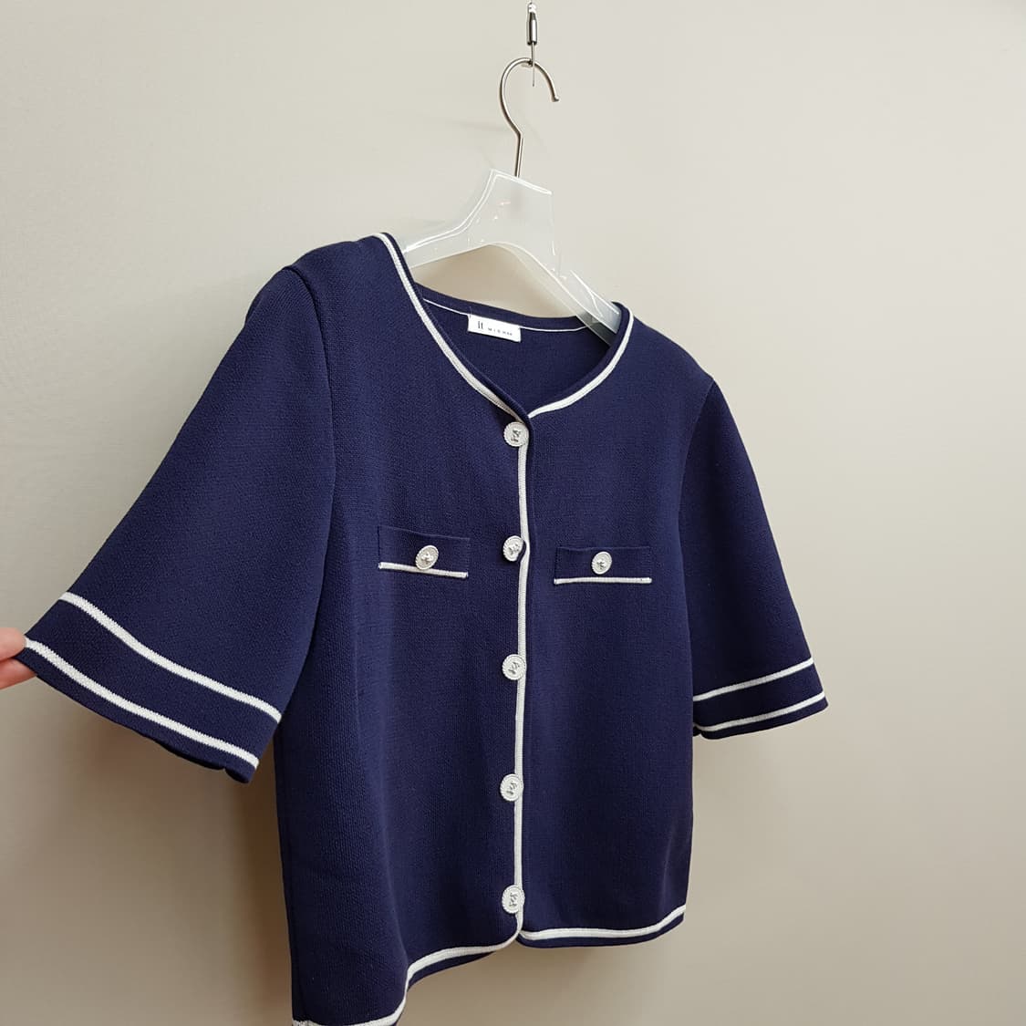 잇미샤 2022 배색 라인 반팔 니트 가디건 S사이즈 상품이미지3