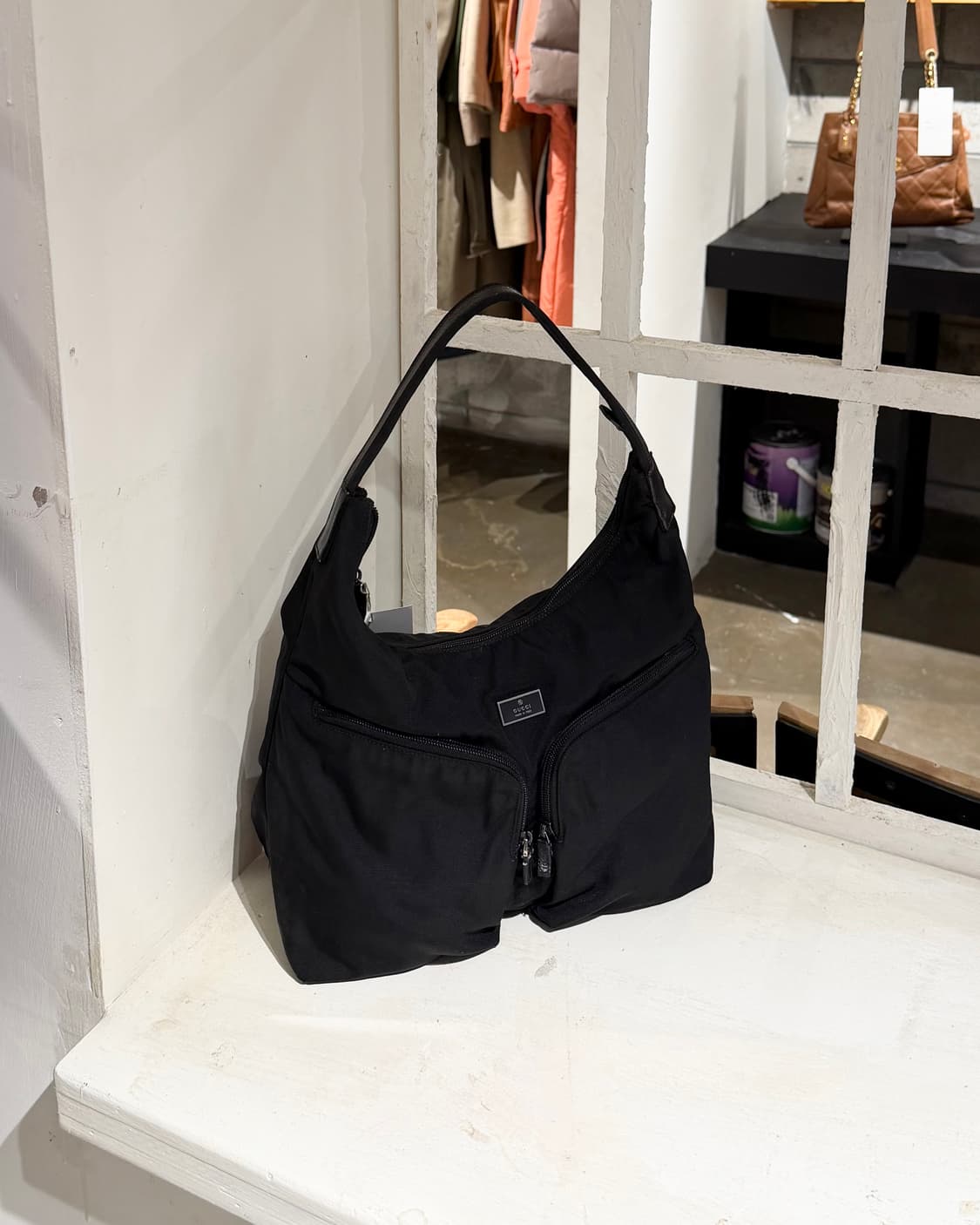 구찌 블랙 GG 나일론 레더 더블포켓 호보백 상품이미지1