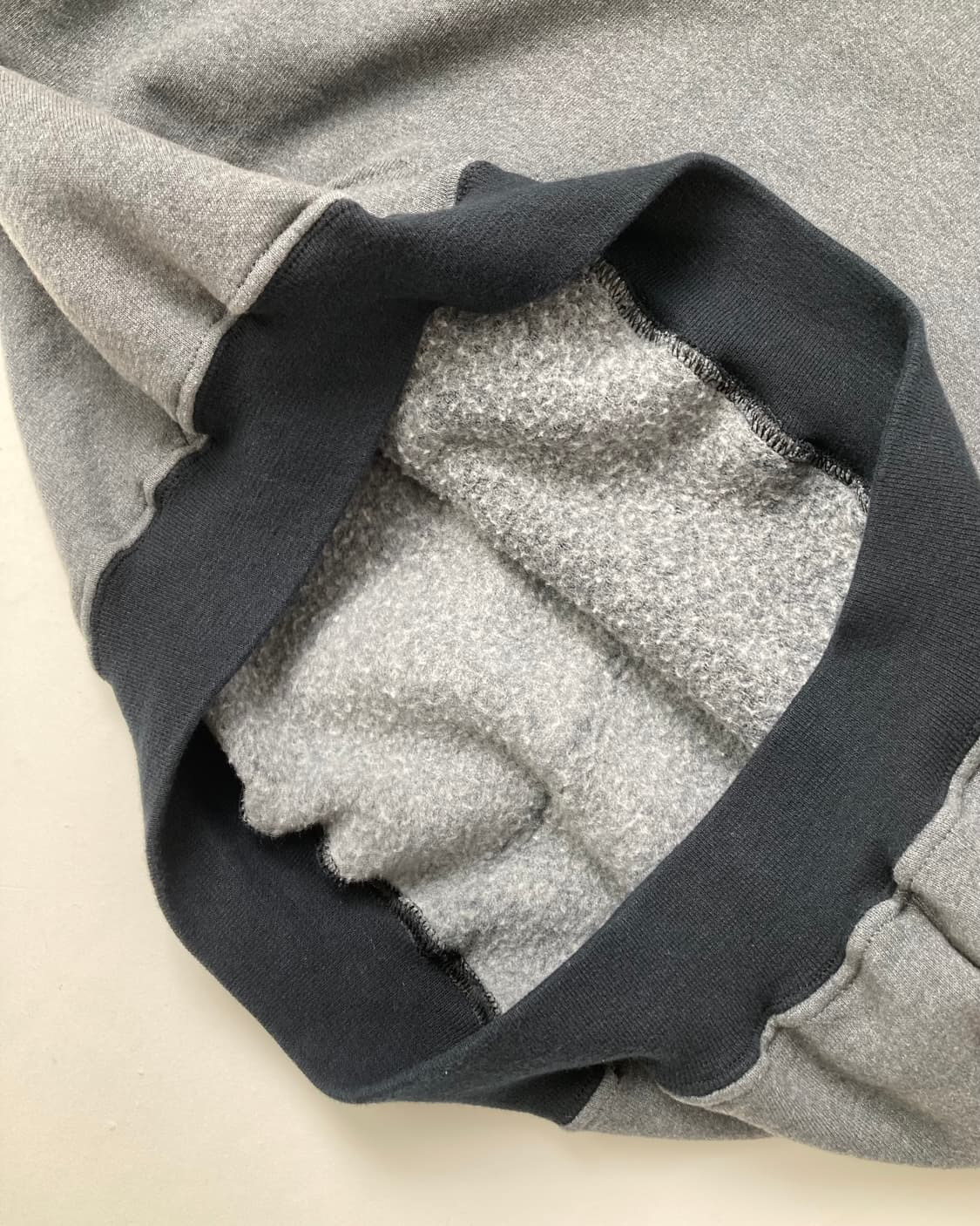 00s Russell Hoodie (grey/black) 상품이미지7