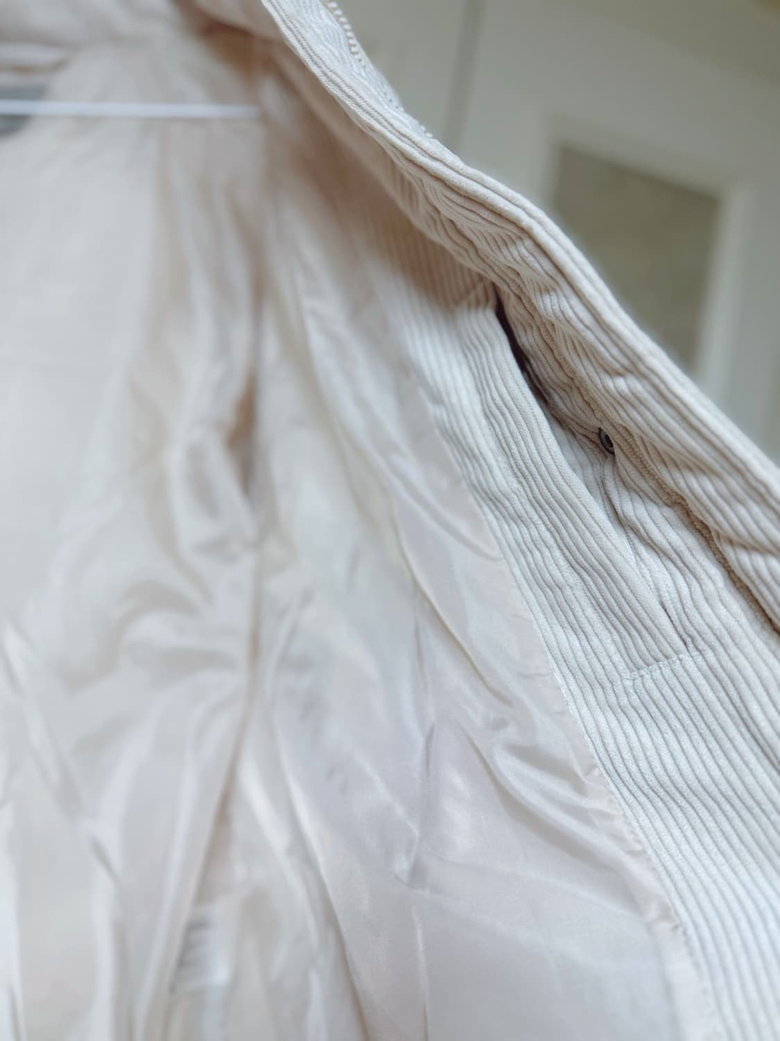 스파오 아이보리 코듀로이 숏패딩 상품이미지6