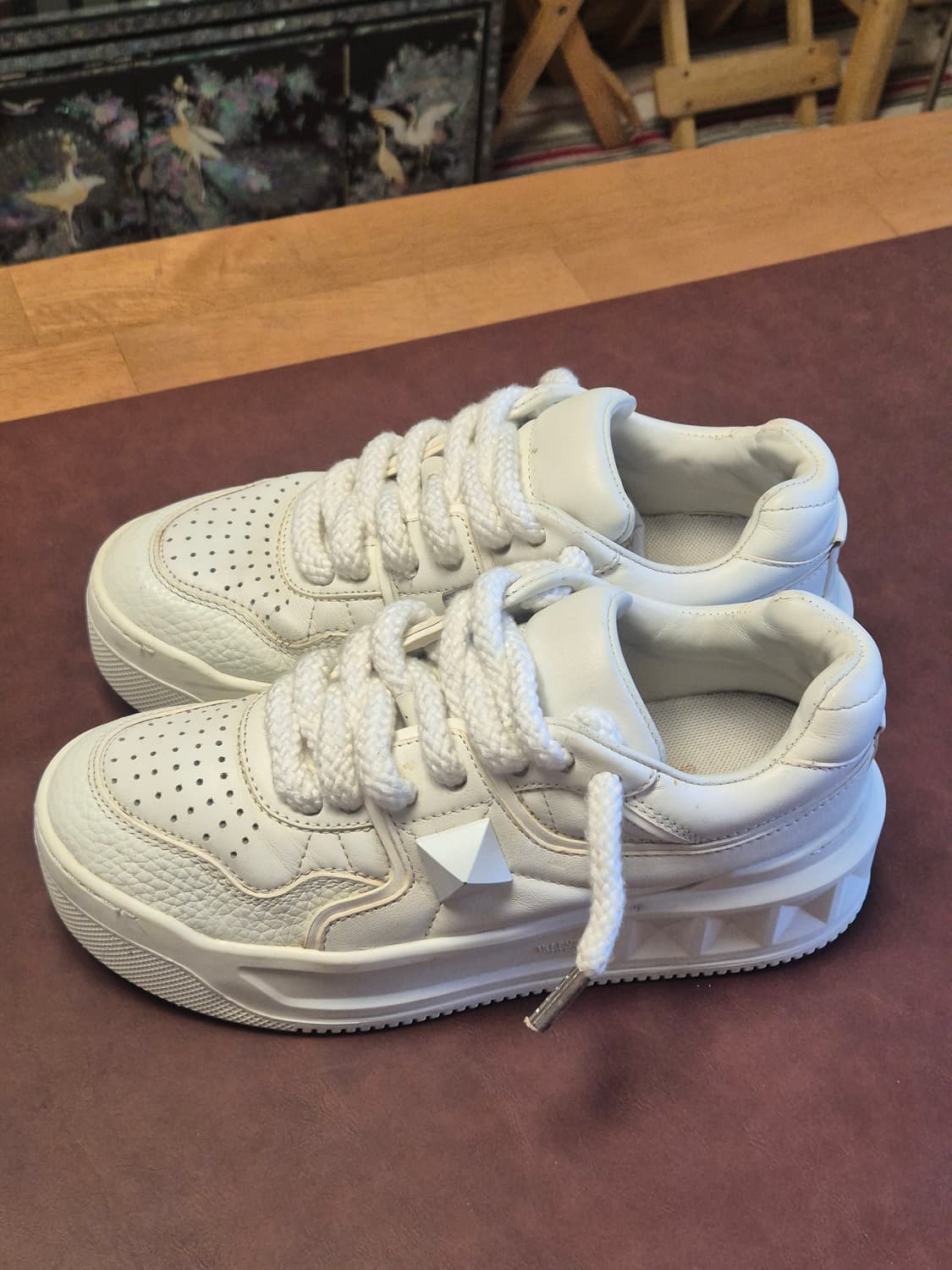 발렌티노 원스터드 240-245(38) 스니커즈  상품이미지2