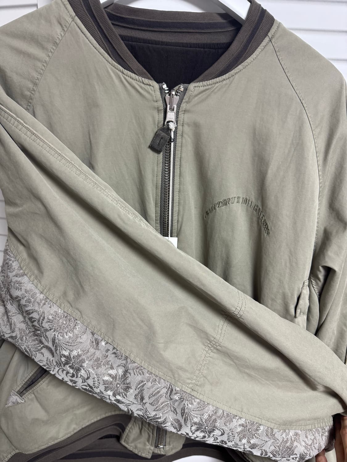 [4]초판 폴리테루 플로럴 수베니어 봄버 4사이즈 상품이미지4