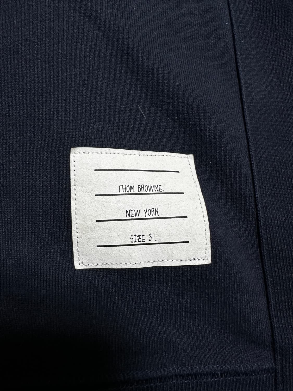 [3/당일배송] 톰브라운 사선완장 네이비 맨투맨 상품이미지4