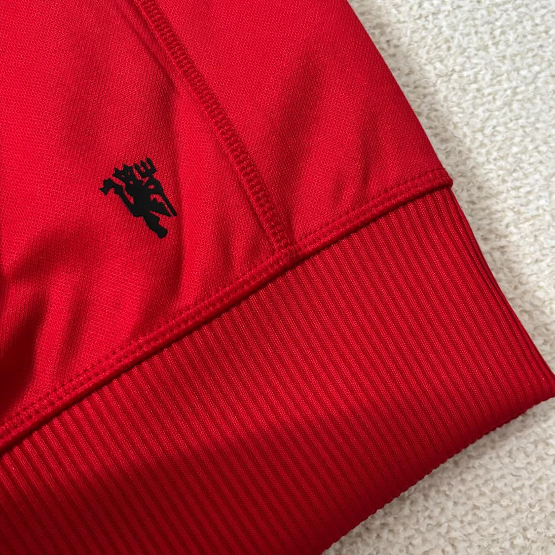 아디다스 맨체스터 유나이티드 레드 로고 져지 상품이미지3