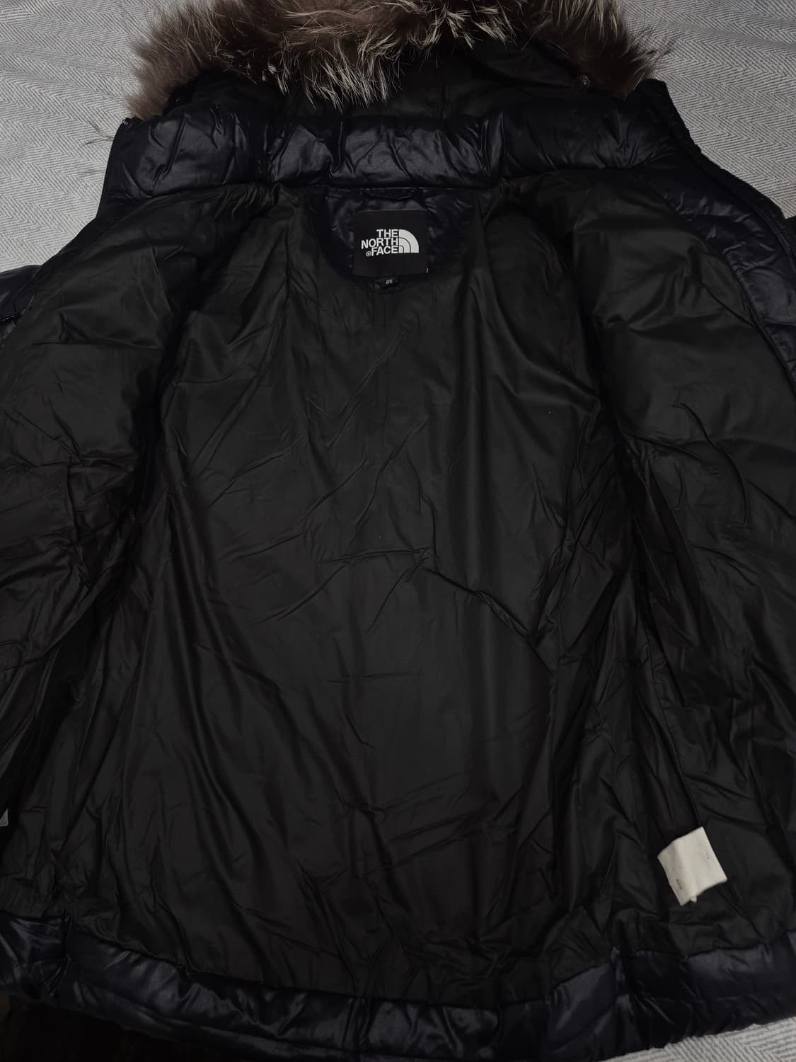 노스페이스 구스다운 700필파워 폭스퍼 패딩 점퍼 여성 XS~S사이즈 상품이미지5