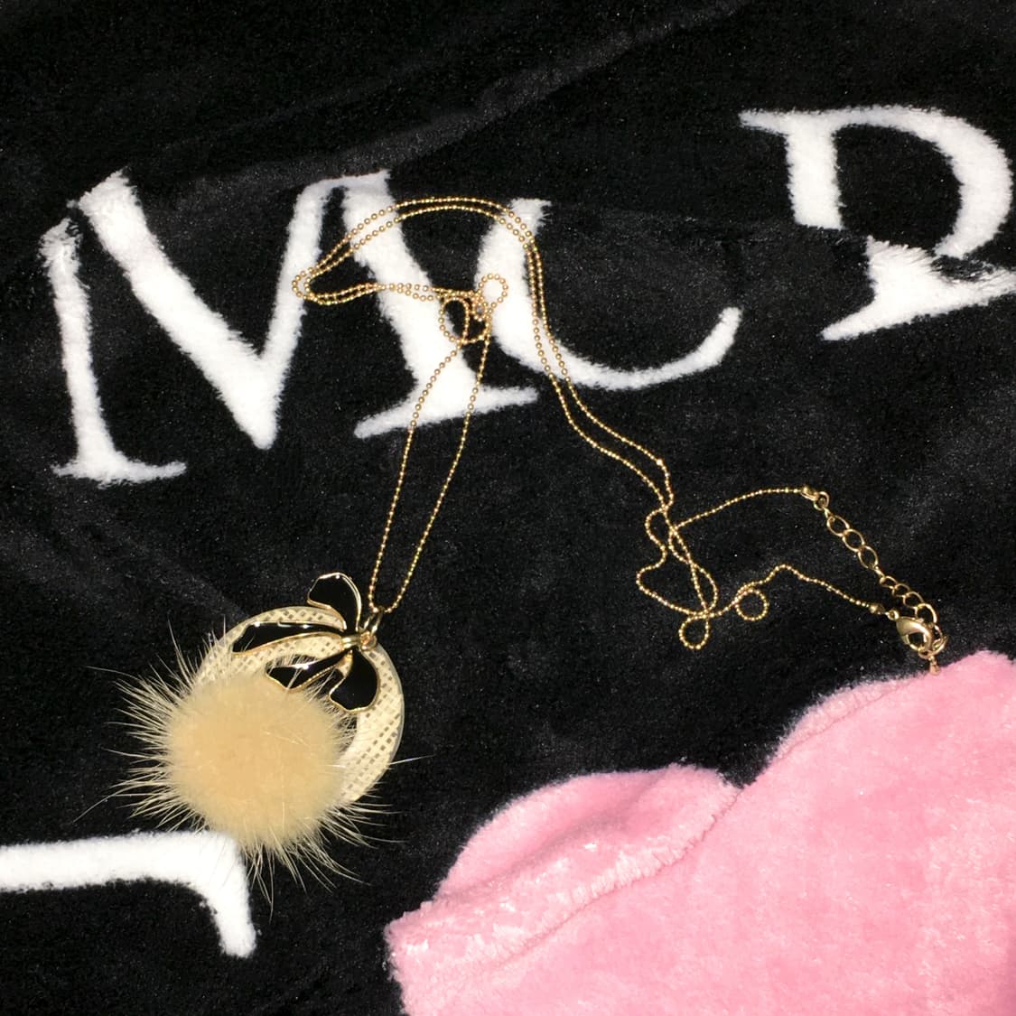 리본 퍼 목걸이 상품이미지2