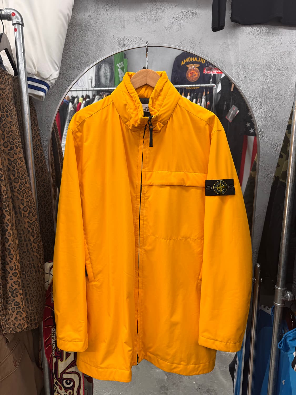 신세계 정품) 스톤아일랜드 소프트쉘 후드 자켓  상품이미지1