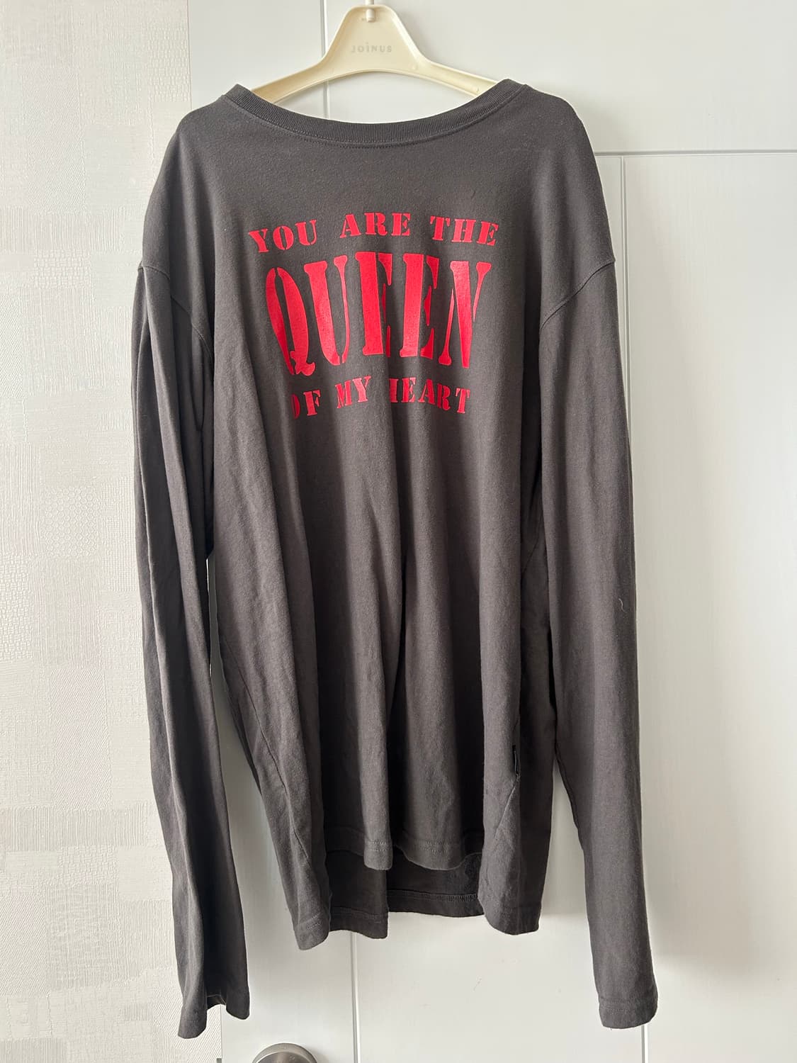 조거쉬 롱슬리브 QUEEN 로고  챠콜 상품이미지2