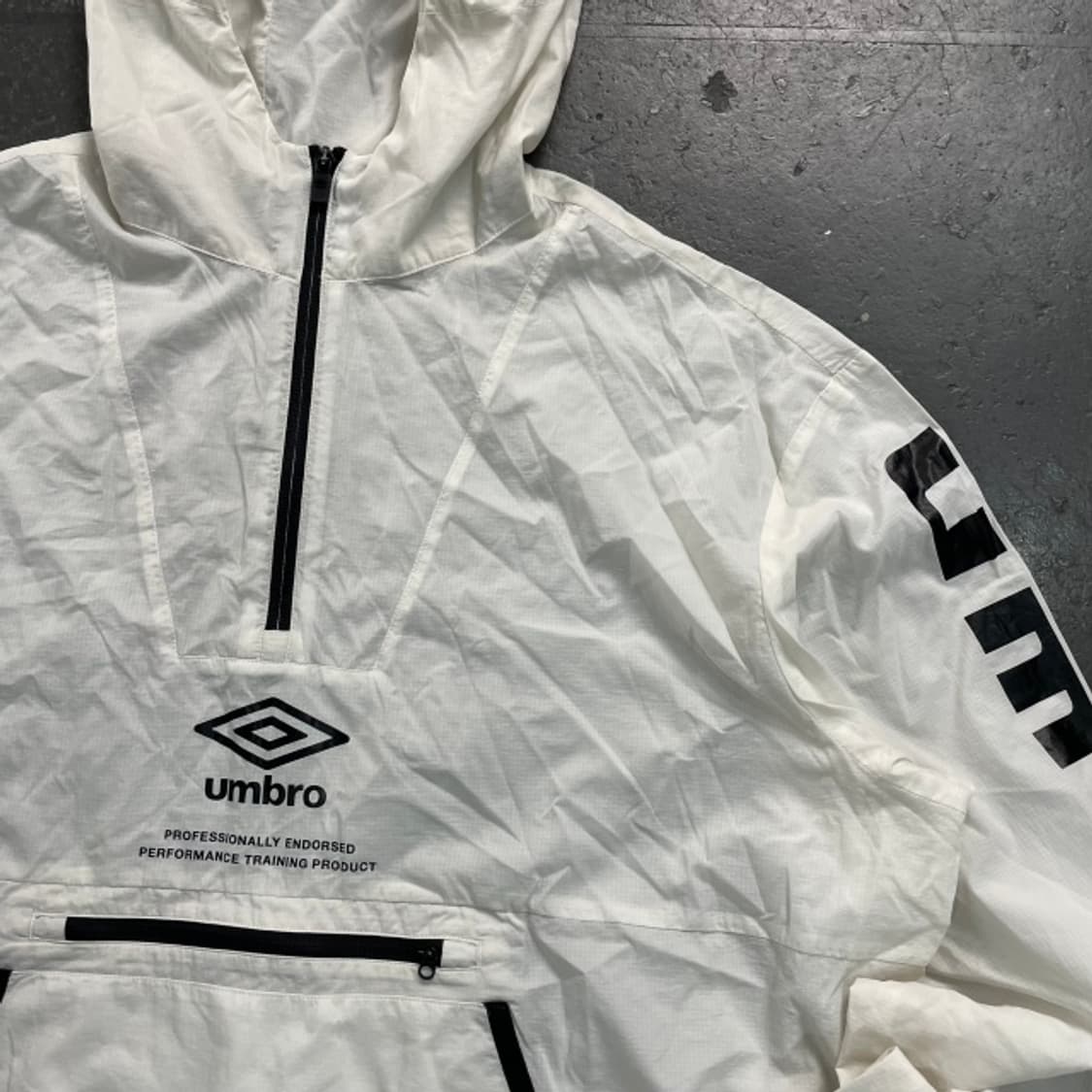 105 엄브로 아노락  상품이미지2