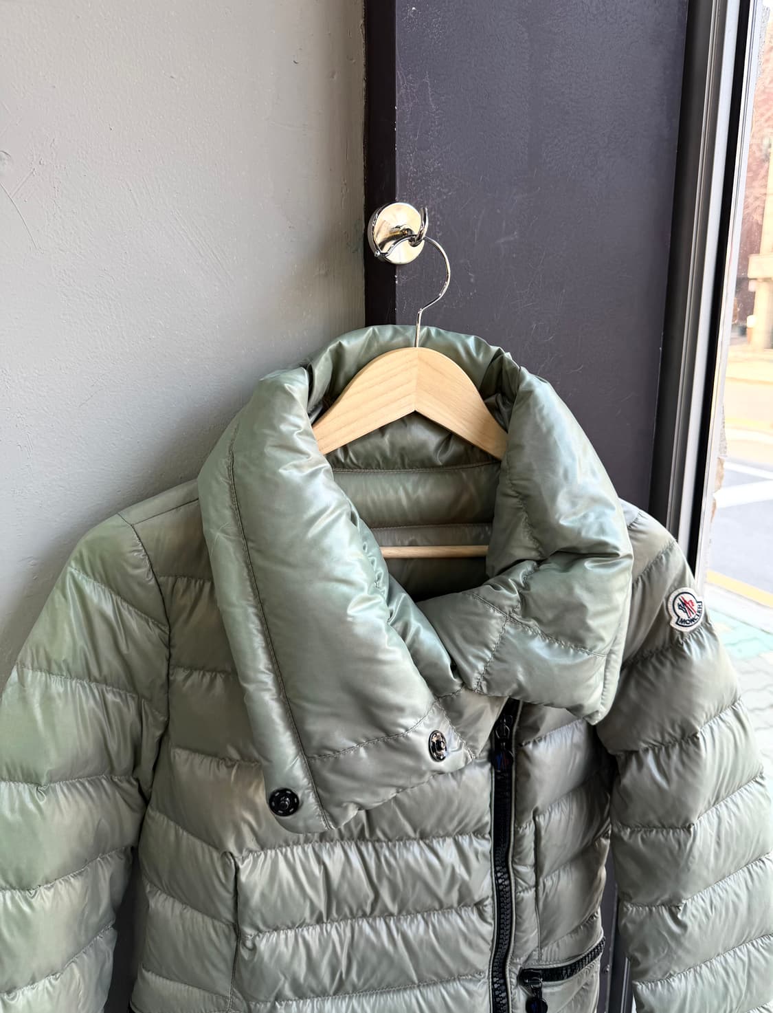 0/ 몽클레어 하이넥 구스다운 패딩 상품이미지3