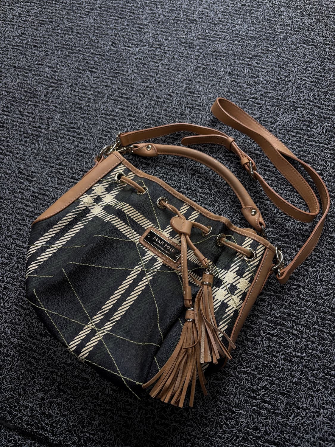 빈폴 타탄 체크 미니 레더 크로스백 1438 상품이미지1