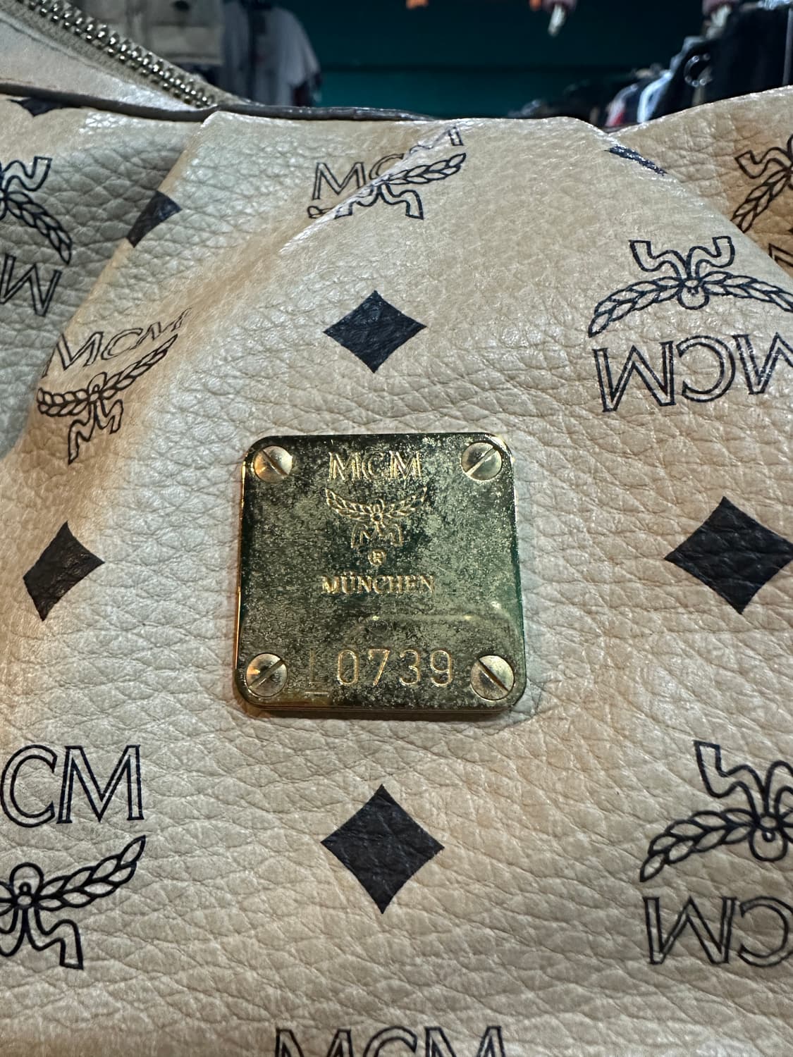 MCM 아이보리 숄더백 상품이미지2