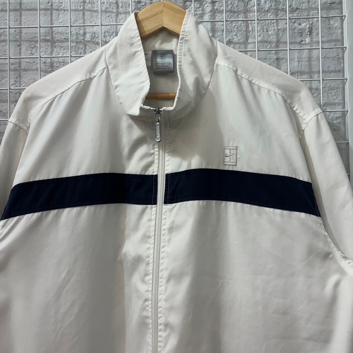 00s 나이키 올드스쿨 테니스 로고 화이트 바람막이 L 상품이미지3
