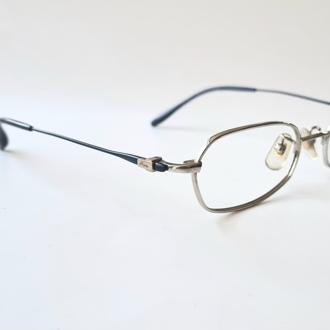 데드스탁 Yoshi Machida베타 티타늄 초경량 안경테 528 상품이미지7