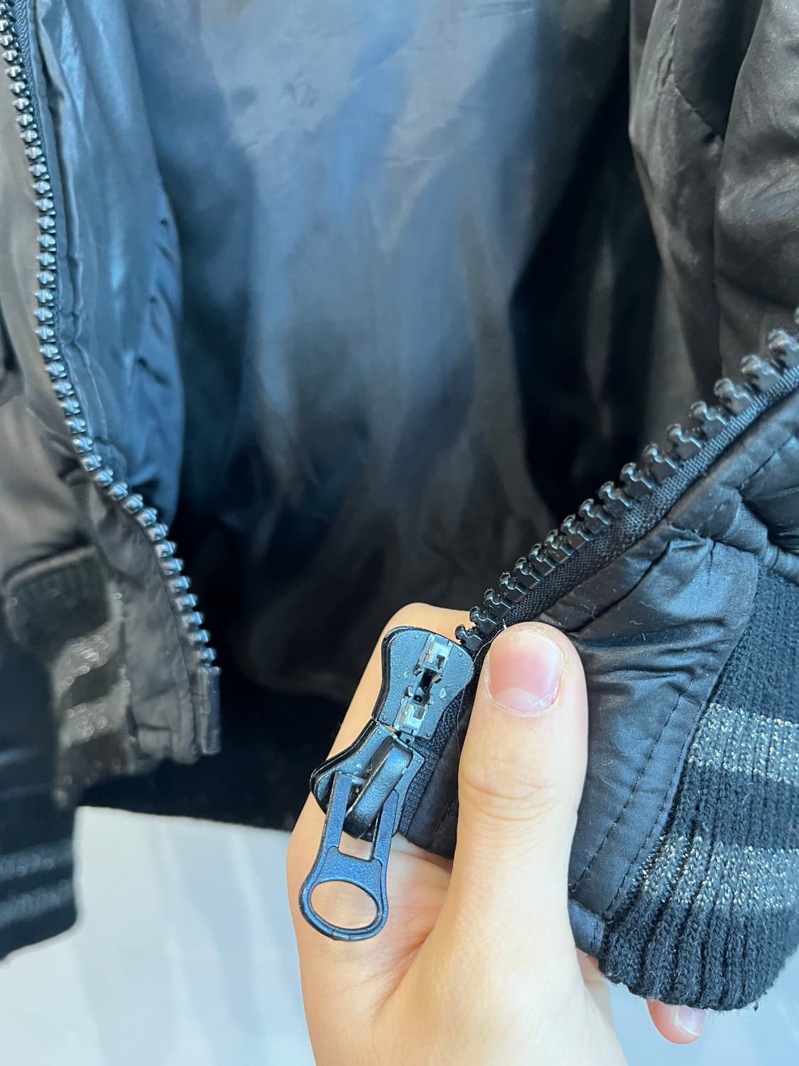 리즈리사 패디드 퍼 봄버자켓 상품이미지5