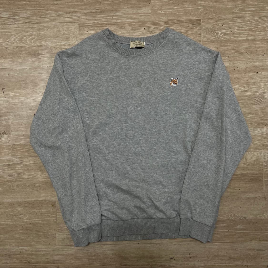 메종키츠네 폭스헤드 자수로고 맨투맨 크루넥 티려츠 [그레이] 52 상품이미지1