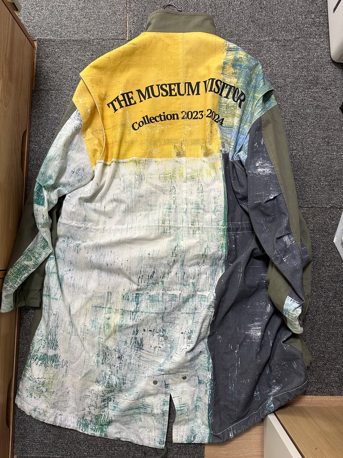 더뮤지엄비지터 피쉬테일 L 상품이미지1