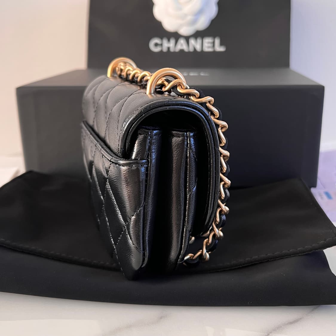 [S+급/정품] 샤넬 23A 미니 체인백 플랩 월릿 가방 AP3372 상품이미지4