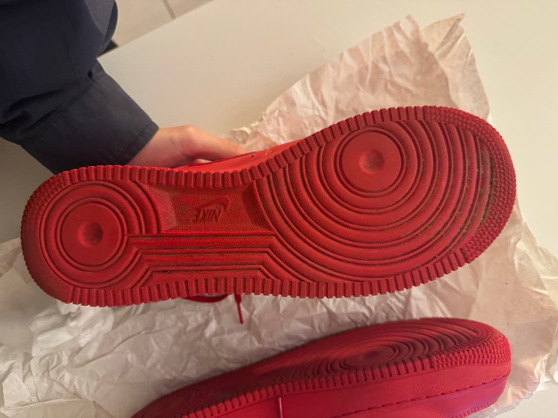 나이키 에어포스 1 '07 LV8 로우 트리플 레드 280 상품이미지5