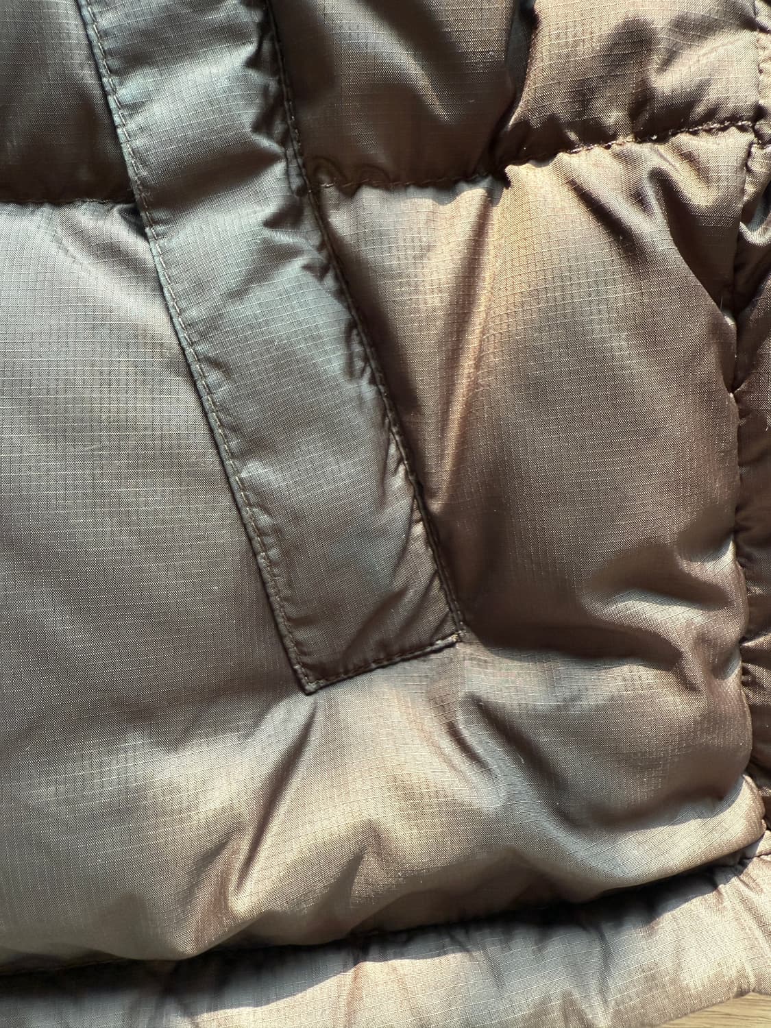 노스페이스 700 필 파워 패딩 조끼 브라운 상품이미지9