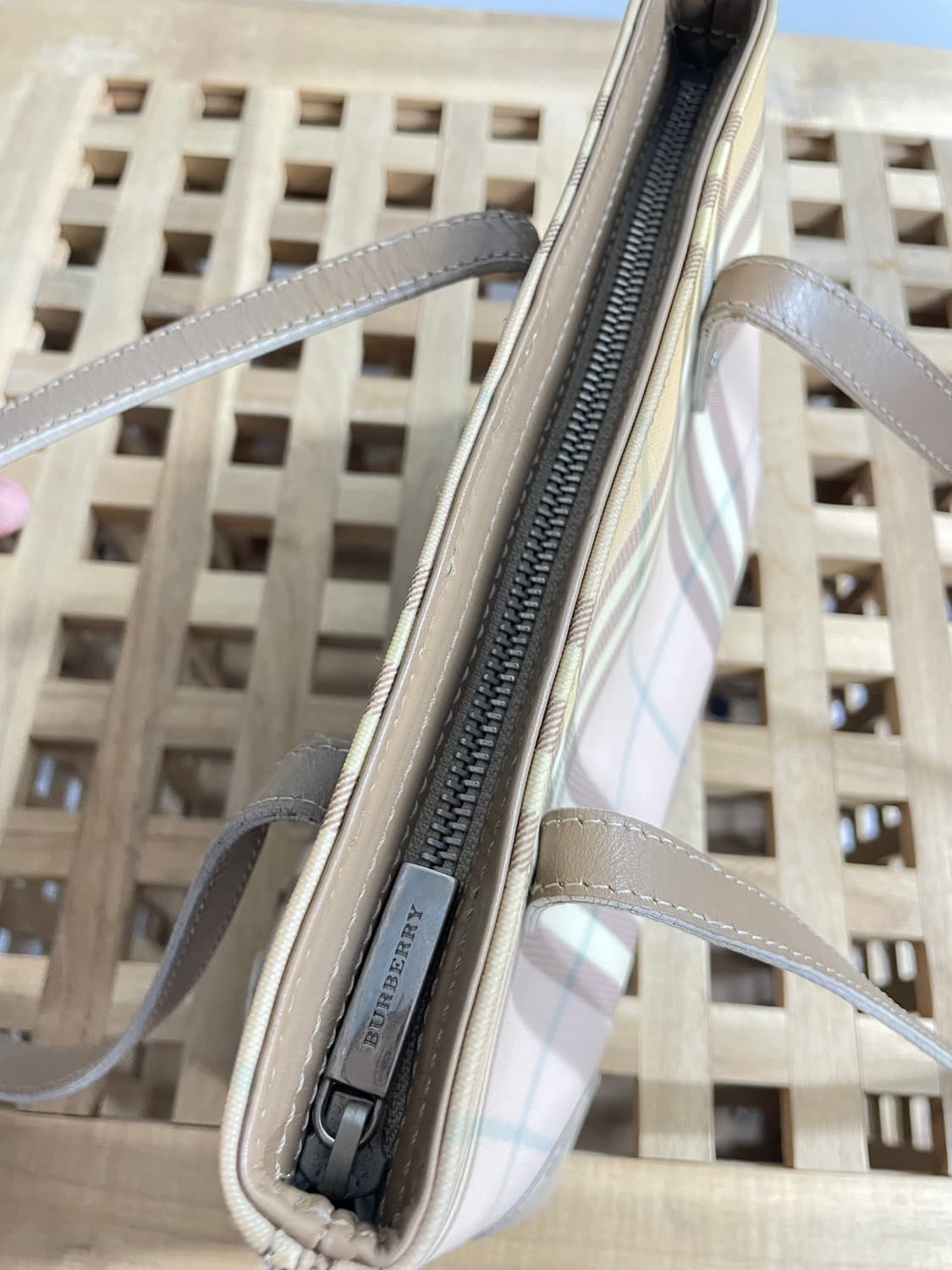 버버리 캔버스 토트백 상품이미지10