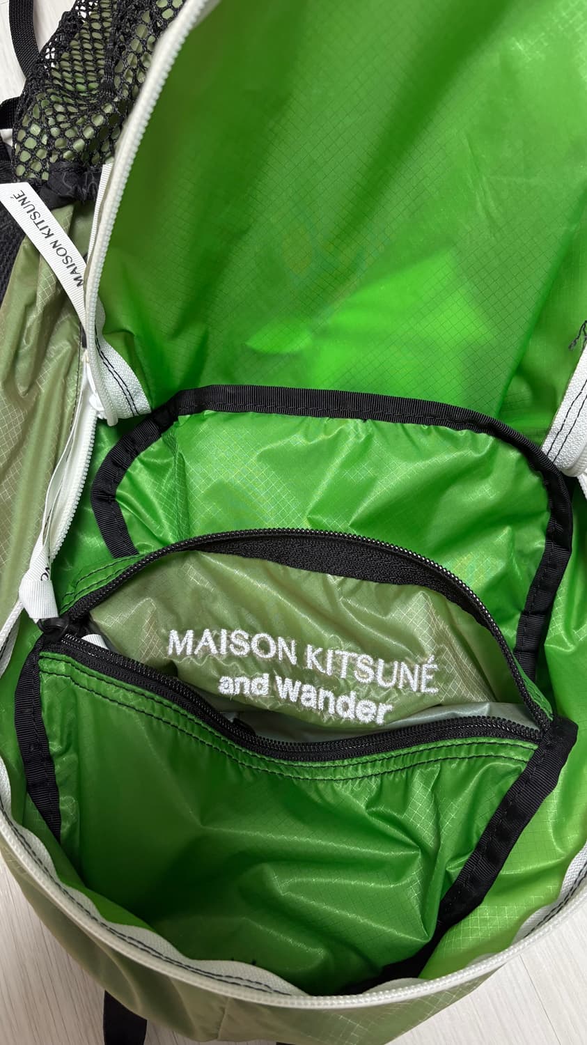 앤드 원더 x 메종 키츠네 백팩 라이트 그린 상품이미지3