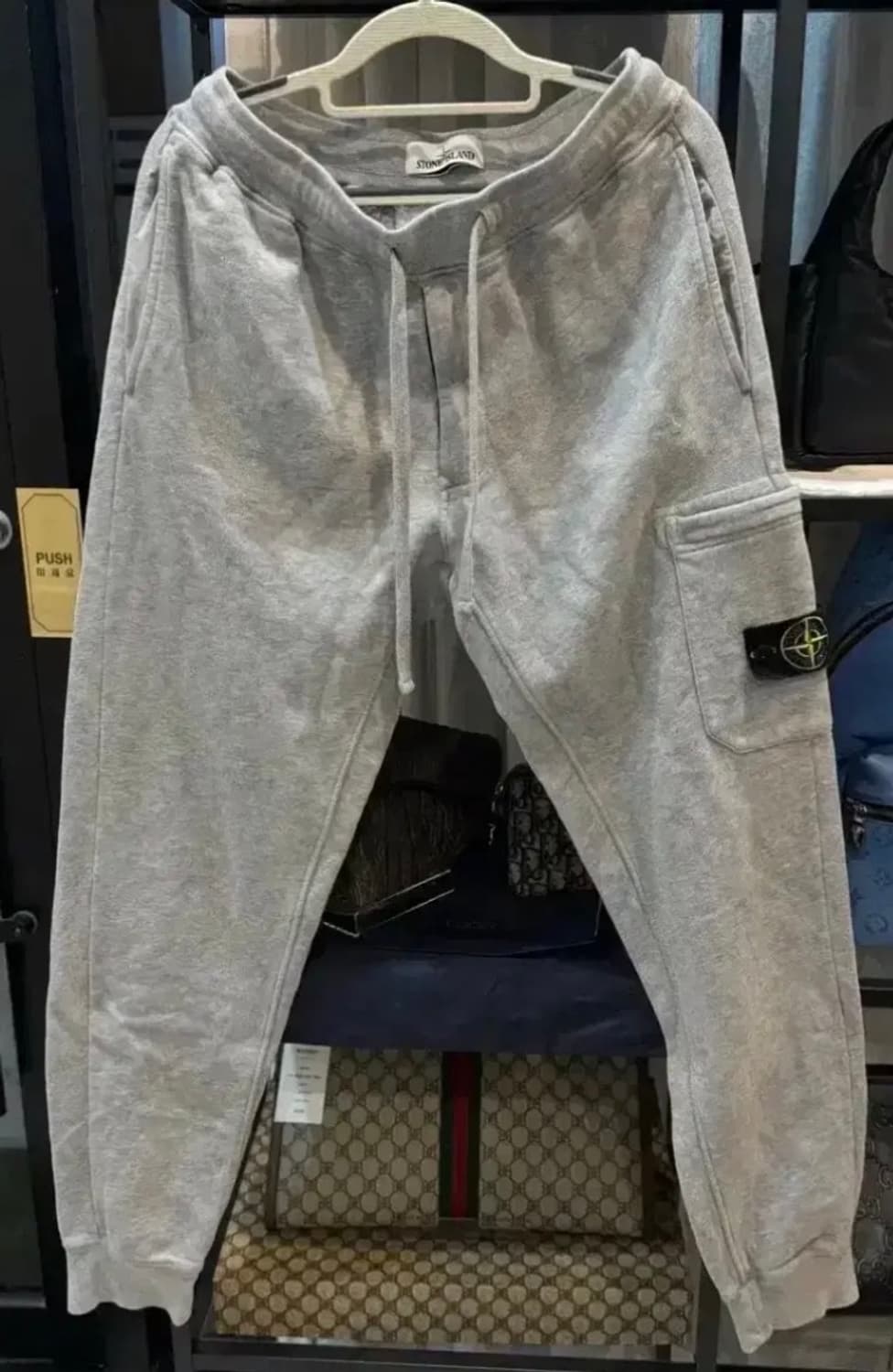 [급] 스톤아일랜드 원 포켓 조거팬츠 M  상품이미지1