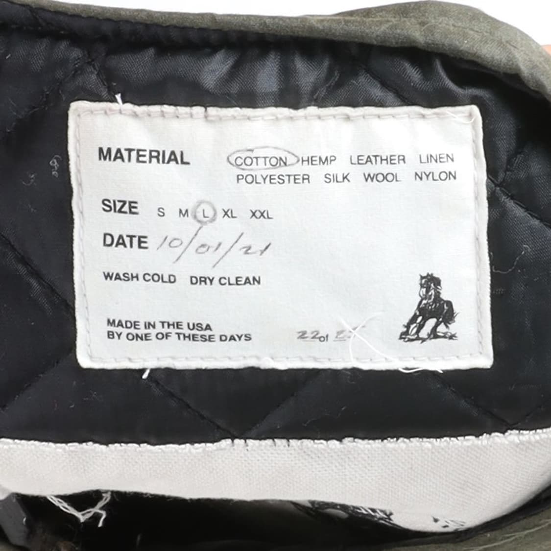 One of Thesedays Cotton Canvas Vest

 상품이미지7