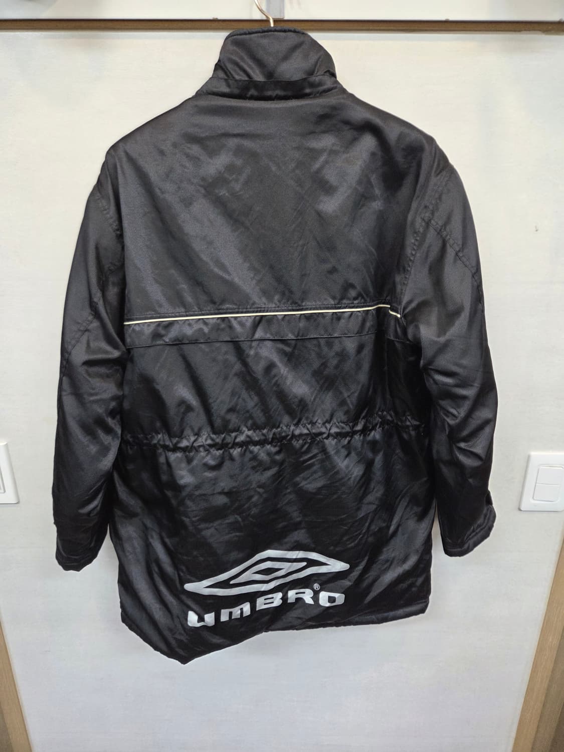 엄브로 올드스쿨 테이프로고 빅로고 셰르파 패디드 벤치자켓 L 상품이미지2