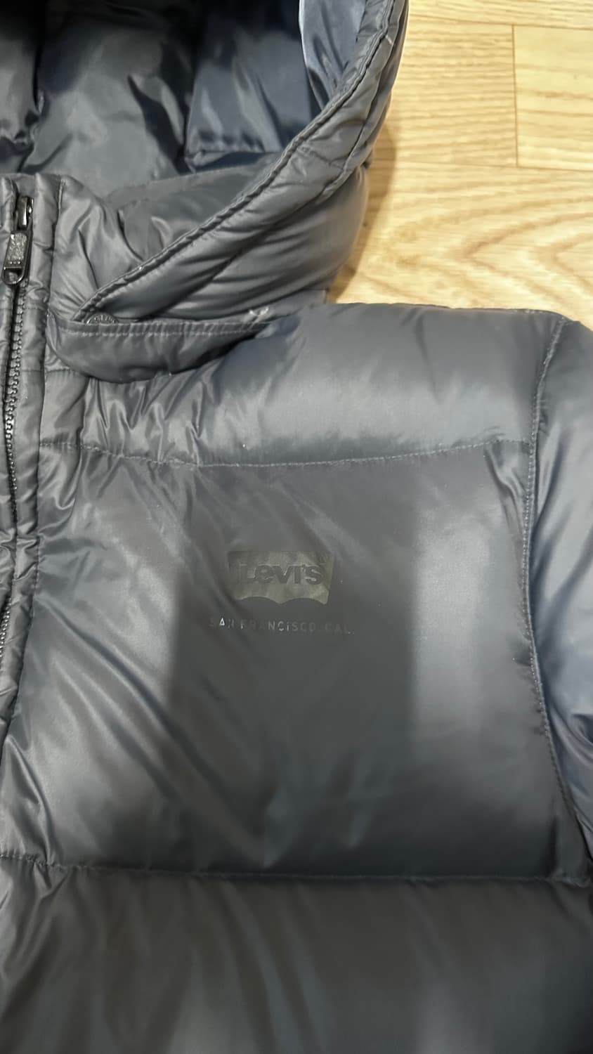 리바이스 블랙 후드 패딩 점퍼 상품이미지3