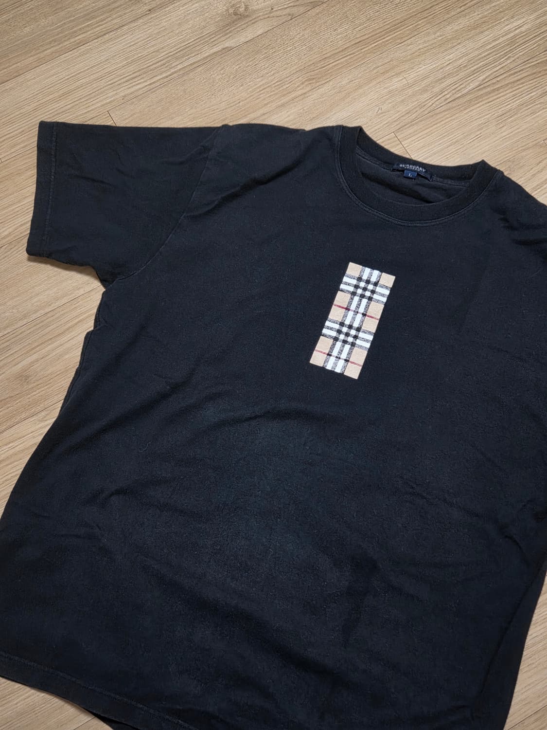 버버리 반팔 L 상품이미지1