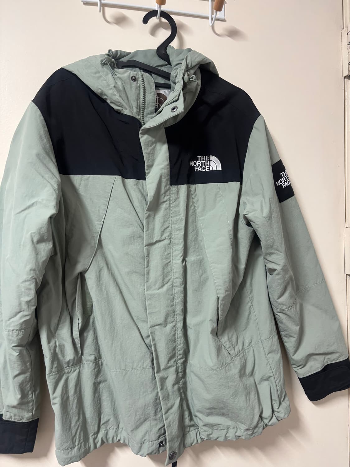 the North Face 노스페이스 바람막이 자켓 올리브 상품이미지2