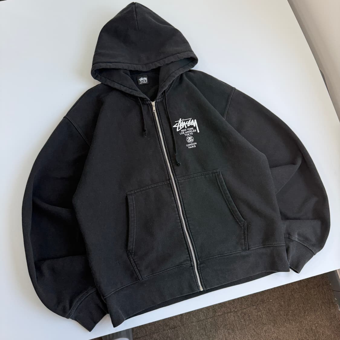 Stussy  스투시 월드투어 블랙 후드집업 상품이미지2