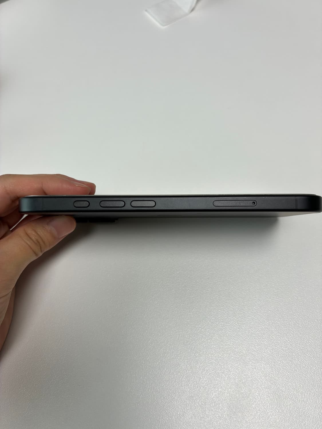 아이폰16 블랙 256기가 상품이미지5