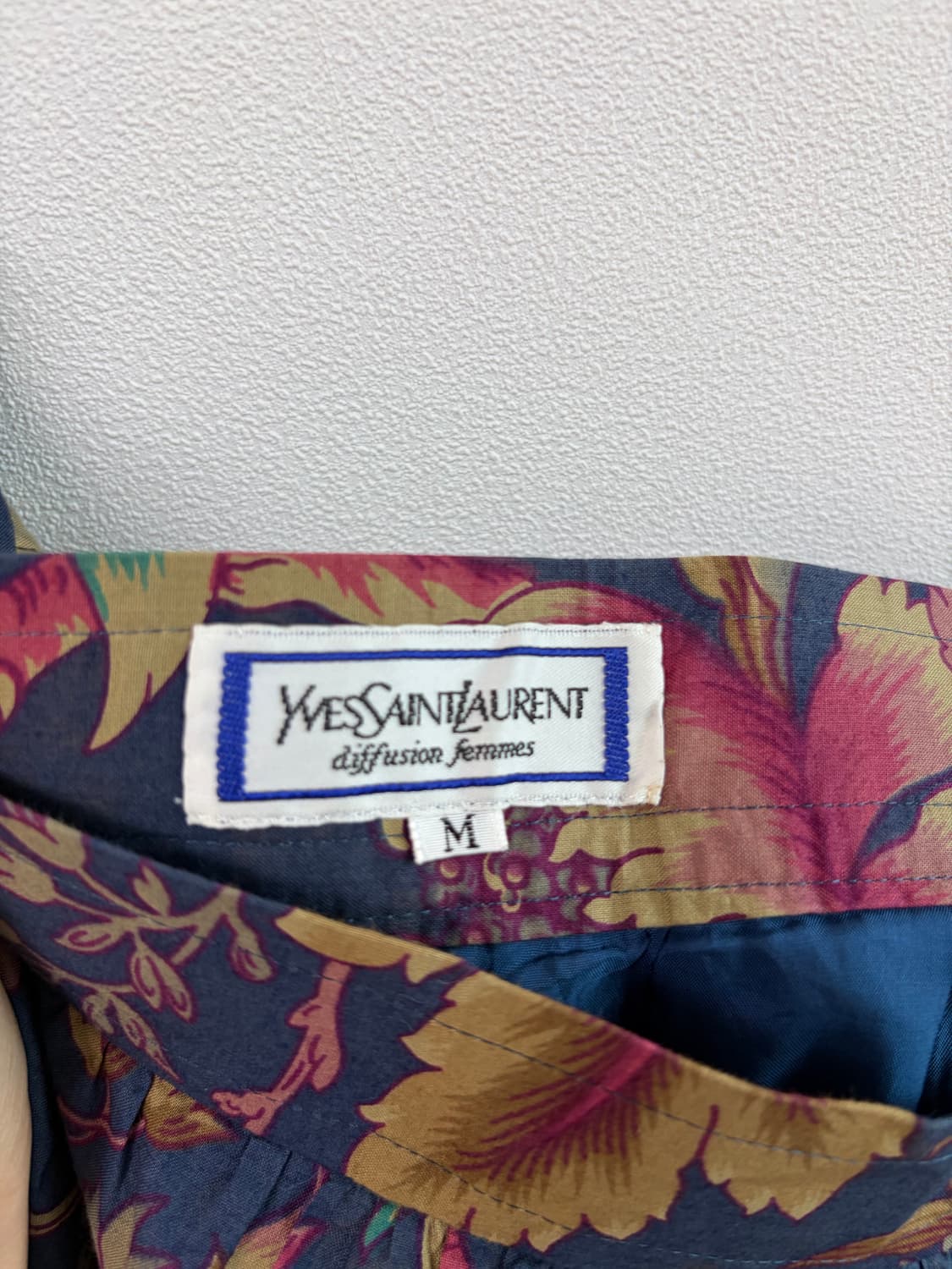 입생로랑 셋업 상품이미지6