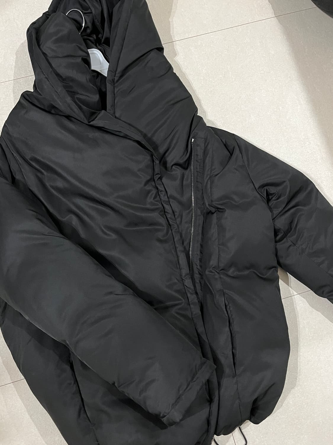 아야즈스튜디오 DKNY 비대칭 하이넥 패딩 상품이미지1