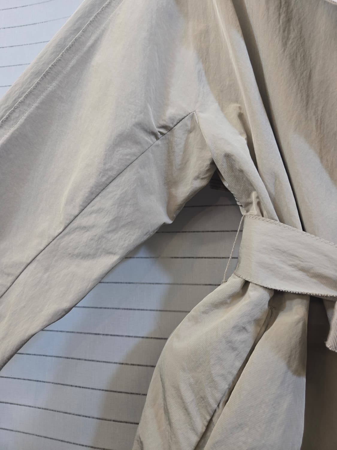 TIME 타임 베이지색  트렌치 코트 상품이미지3