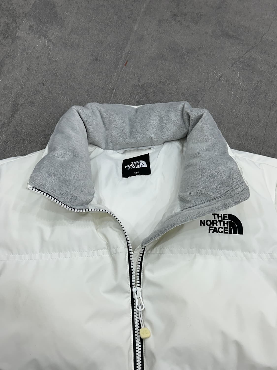 노스페이스 화이트 패딩 상품이미지3