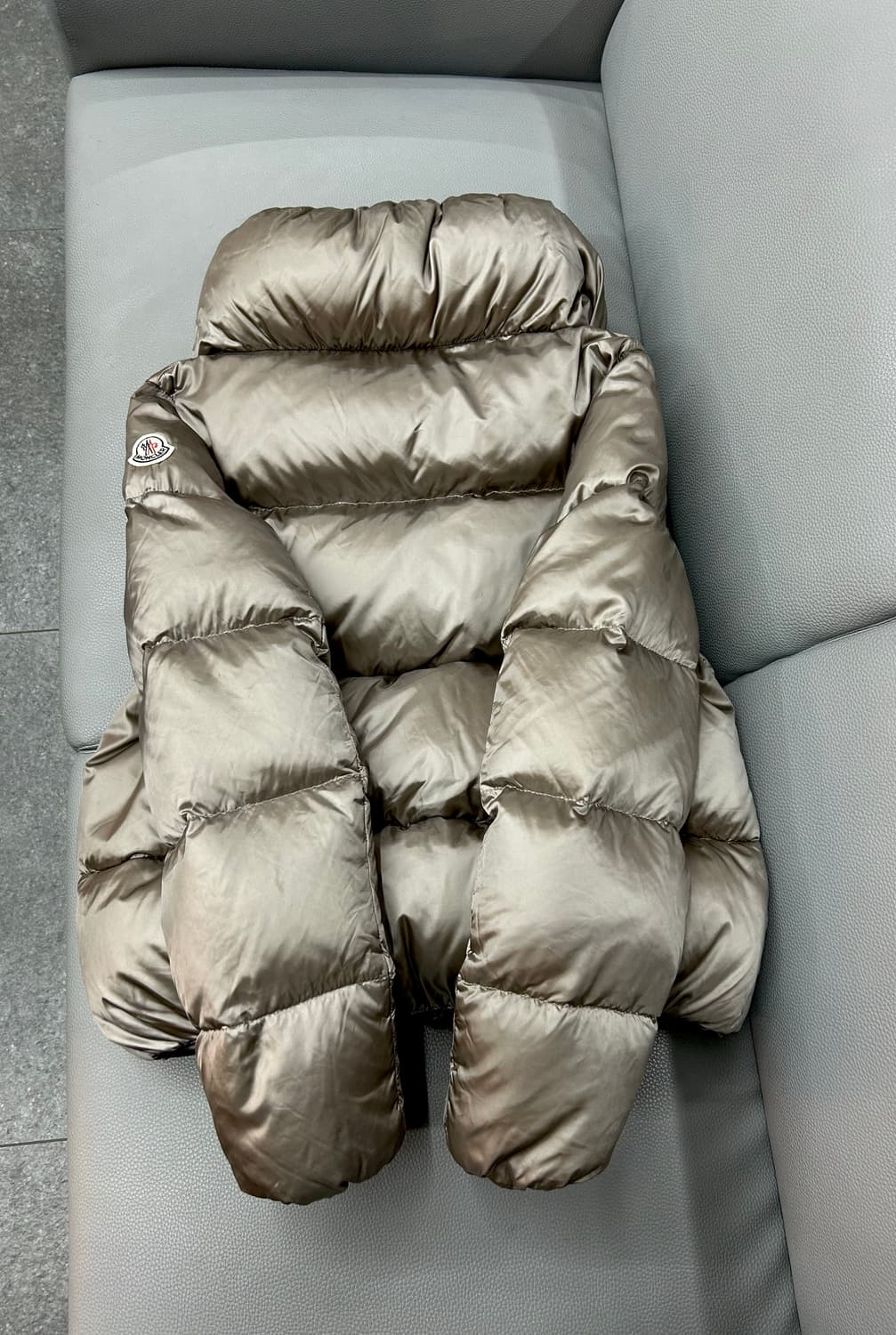 몽클레어 유광 헤비 패딩(4) 상품이미지7