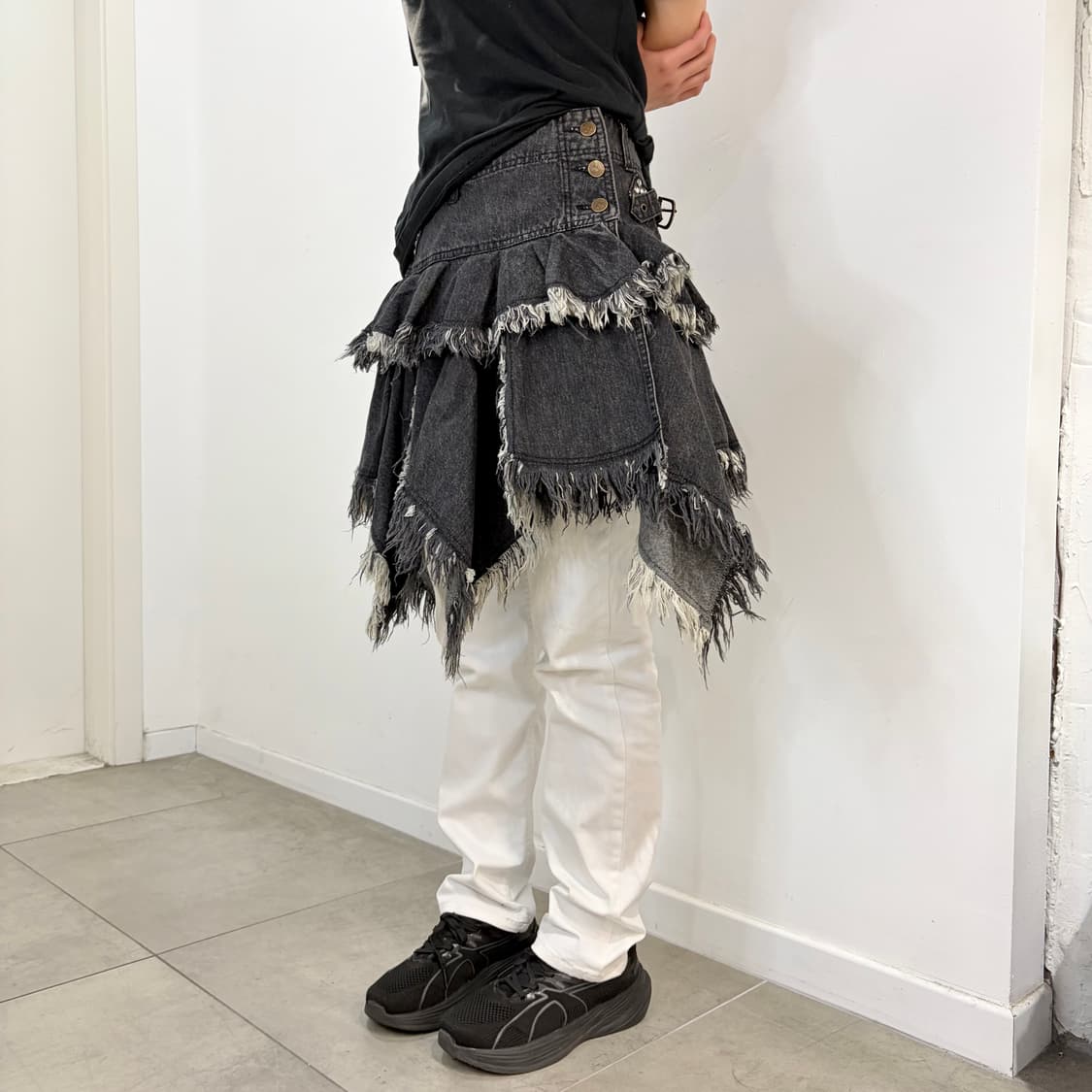 ALGONQUINS 알곤퀸즈 펑크 캉캉 흑청 데님 랩스커트 치마 상품이미지1