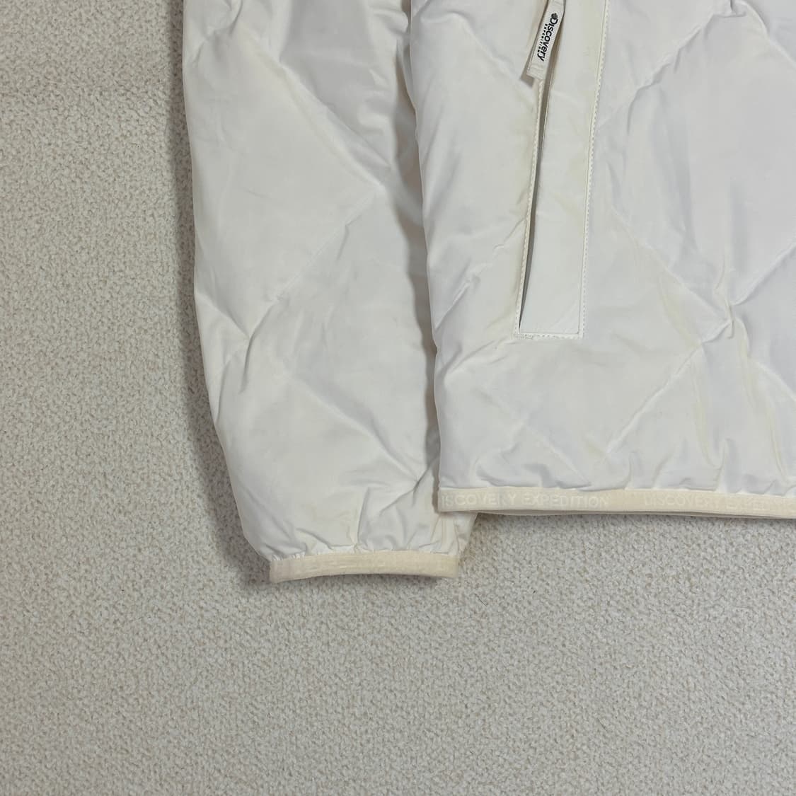 디스커버리 익스페디션 디하스 하이넥 튜브 구스다운 경량패딩 상품이미지4