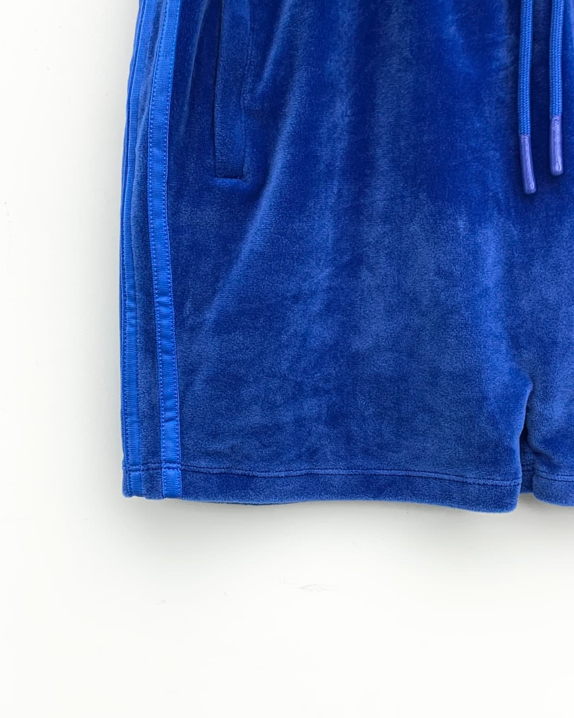 아디다스 X 제러미 스콧 블루 하프 팬츠 상품이미지4