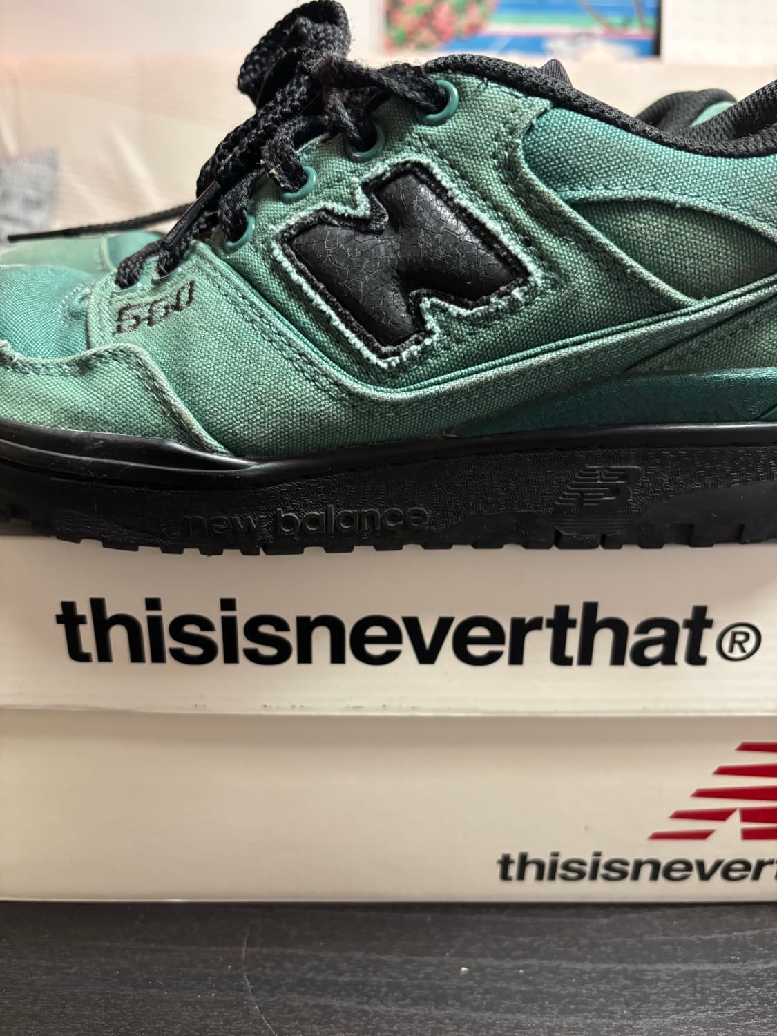 뉴발란스 x 디즈이즈네버댓 550 그린 블랙 상품이미지1