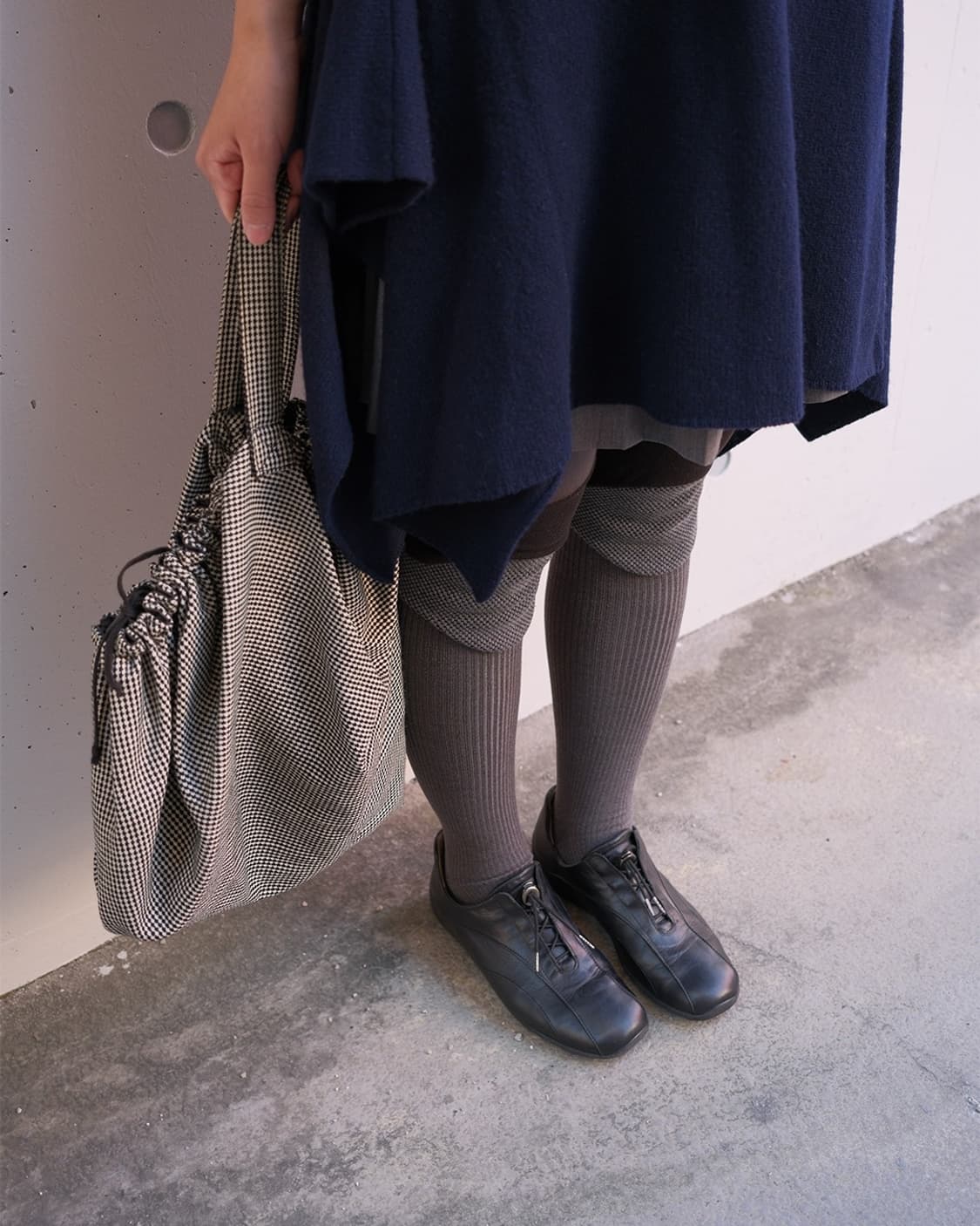 Hound’s-tooth check dumpling bag 상품이미지2