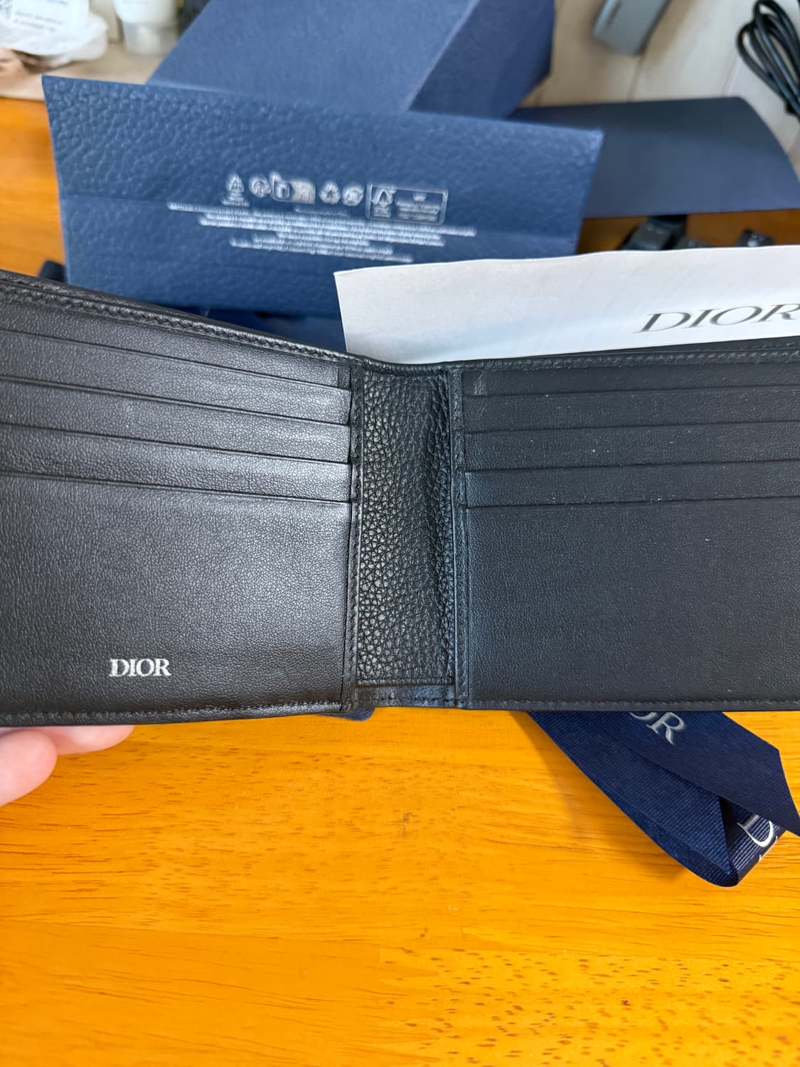 25년식 백화점판 풀박스 디올 새들 오블리크 반지갑 상품이미지2