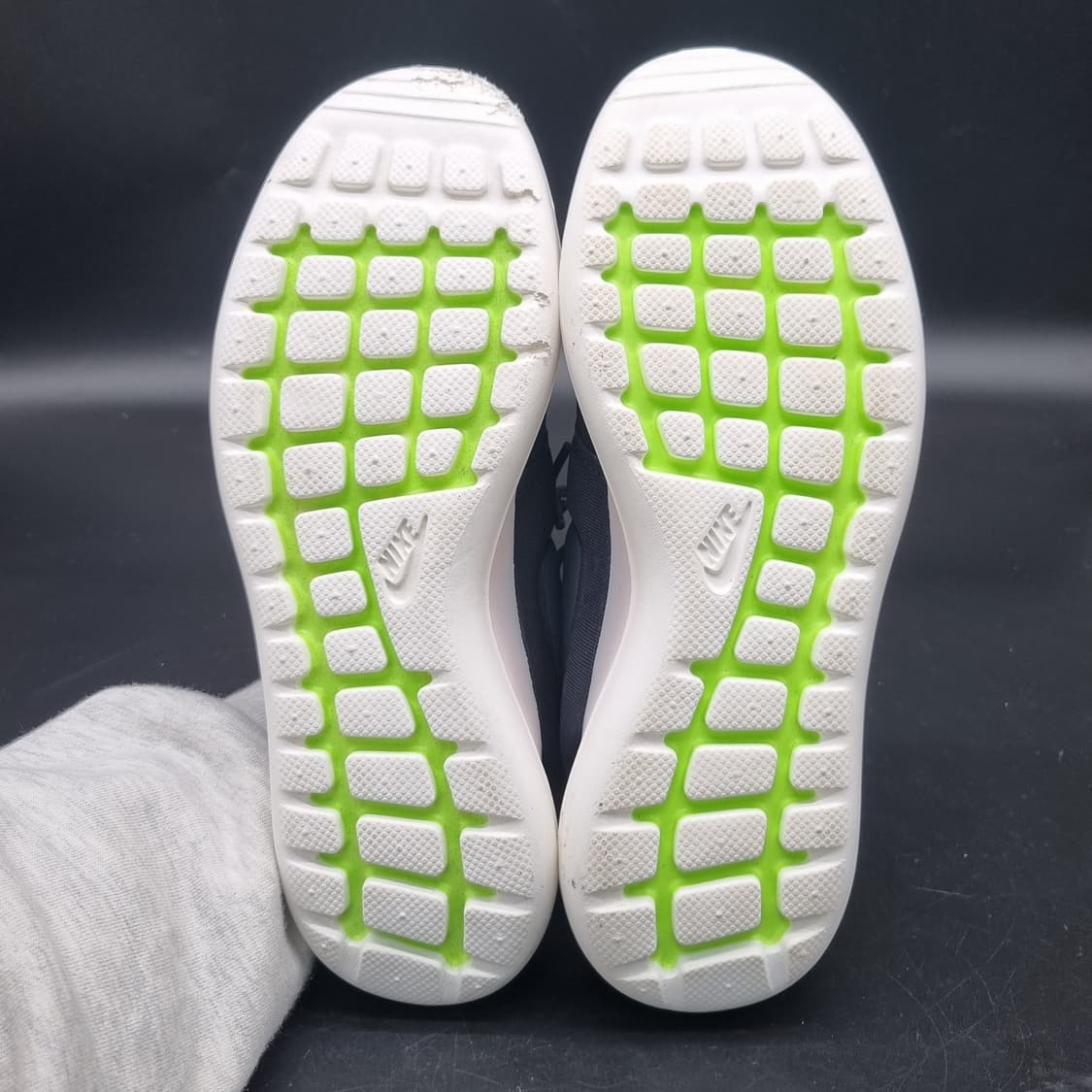 나이키 로쉬투 여성운동화240  상품이미지3