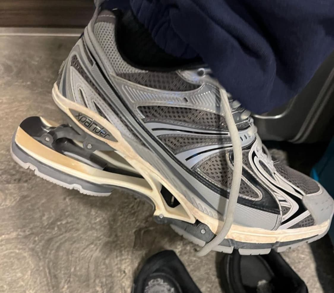 발렌시아가 엑스펜더 41사이즈 유일무이 매물 상품이미지1