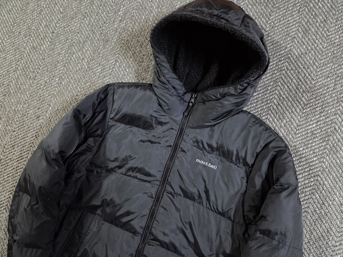 몽벨 mont-bell 블랙 리버시블 패딩
 상품이미지4