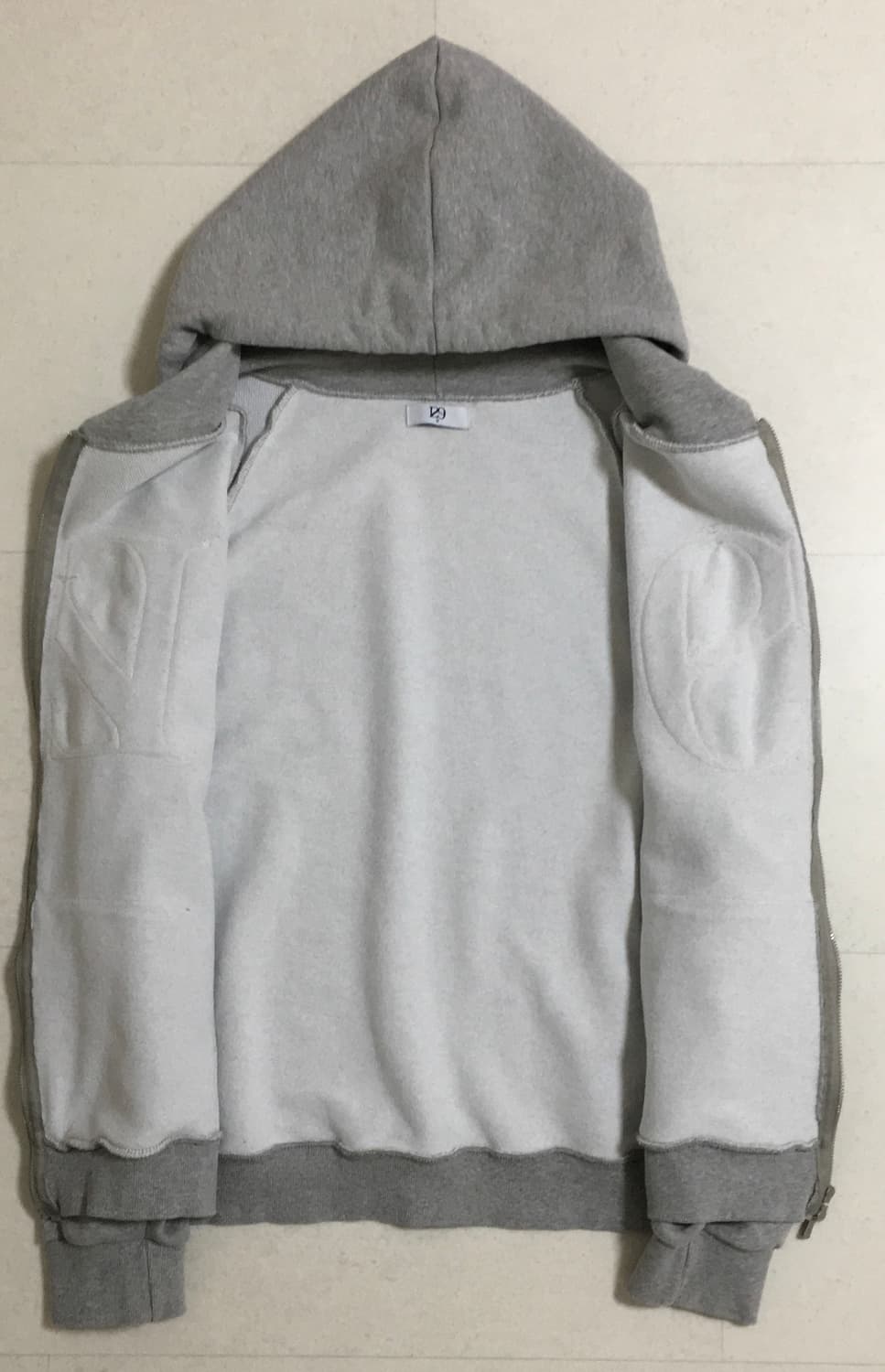 일리고 129 로고 패치 후드 집업 라이트 그레이 M 상품이미지3